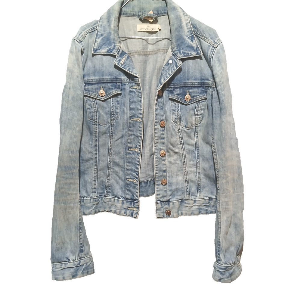 H&M Denim Jean Jacket Womens 8 Trucker 100% Cotton Light Acid Wash Distressed